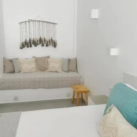 מלון Kirki By The Sea פארוס