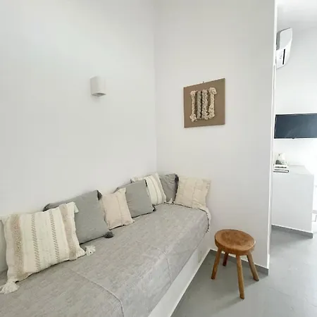 Kirki By The Sea מלון