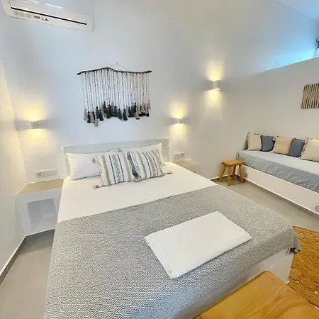 מלון Kirki By The Sea