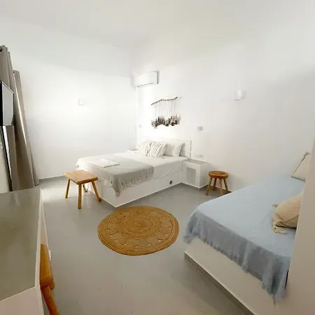 Kirki By The Sea פארוס