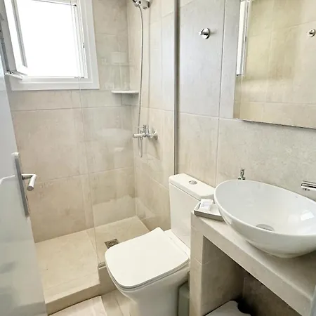 Kirki By The Sea 2* פארוס