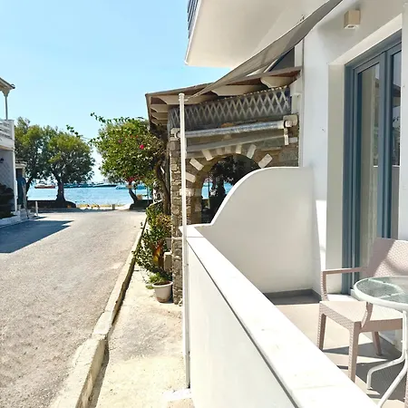 Kirki By The Sea מלון 2*