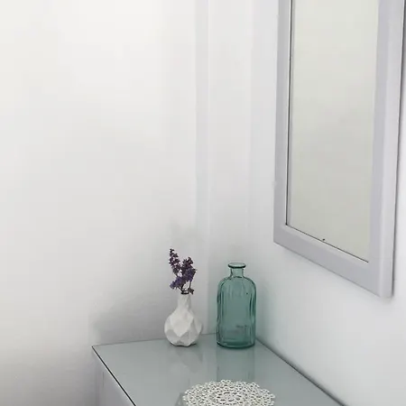 Kirki By The Sea 2* פארוס