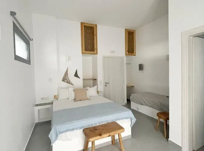 Hotel Kirki By The Sea 2*