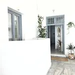 Kirki By The Sea פארוס
