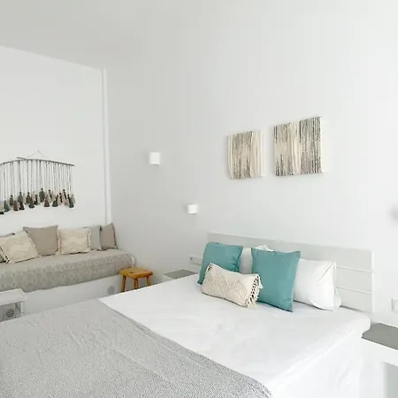 Отель Kirki By The Sea